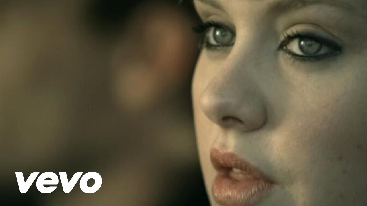 Adele - Chasing Pavements - YouTube