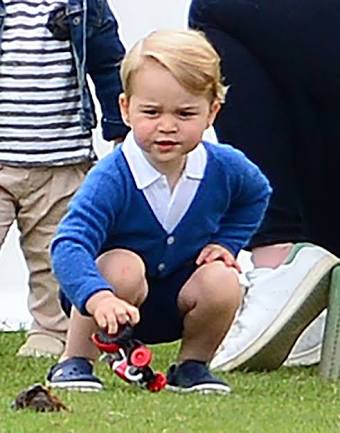 キャサリン妃撮影! 保育園初日のジョージ王子写真が公開