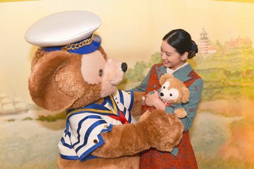 “夜のディズニーシー”を貸切、一夜限りのイベントに武井咲＆8,000人