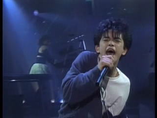 切なくて壮大なメロディの曲