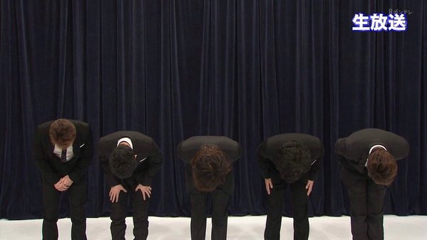 SMAP生出演でメッセージも、メンバー全員表情硬く…