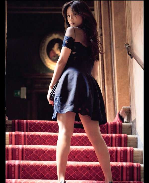 深田恭子「隅々まで堪能して」最新写真集の見どころは成熟チラリズム