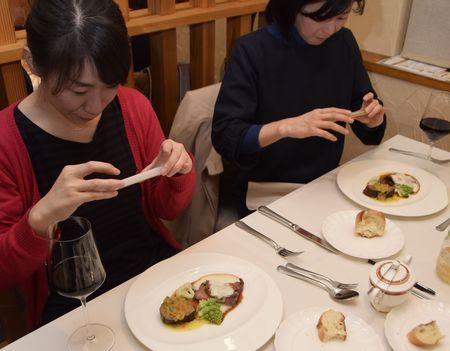 あかね和牛料理を堪能　松山で女性限定食事会 （愛媛新聞ONLINE） - Yahoo!ニュース