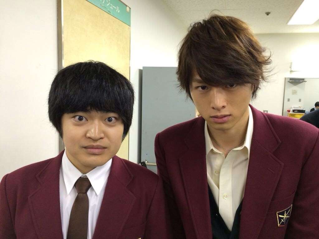 菜々緒と加藤諒 『怪盗 山猫』オフショットに「顔の大きさが!」