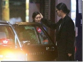 週刊誌、Fridayで取り上げられた写真を載せるトピ