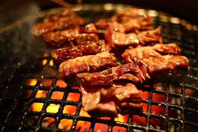 【悲報】ベッキーまた嘘をつく。不倫報道で食欲なく心身崩壊で休業→しかし焼肉屋で目撃され炎上 | まとめまとめ