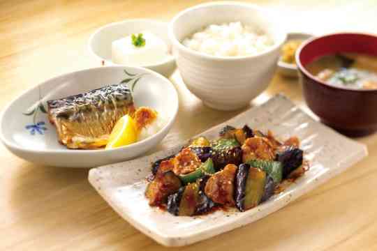 【画像】1000円以内で食べたい！好きな外ごはん！！ 