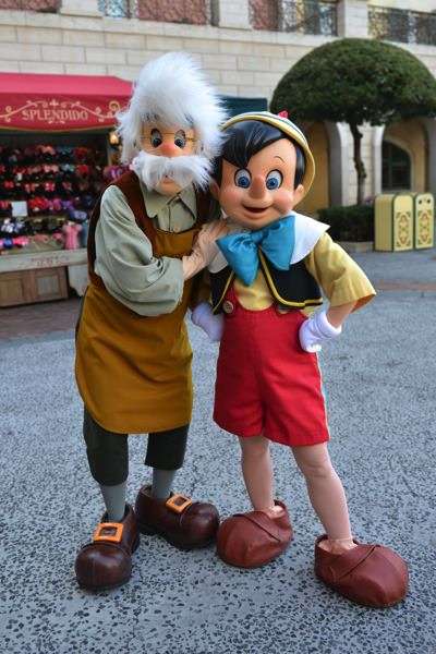 ディズニ一のホテル泊まったことがある人集合