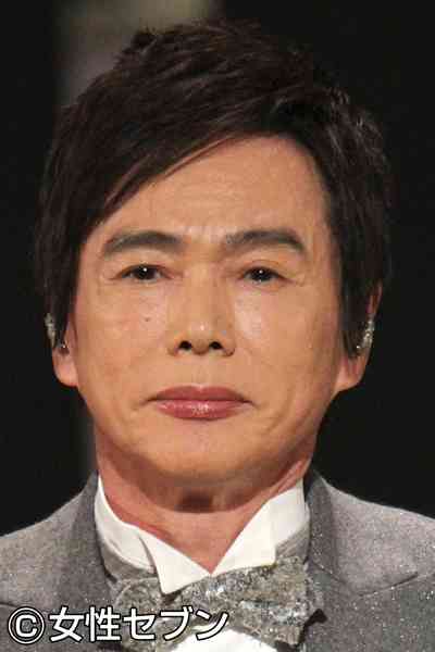 浜崎あゆみ、大胆ヌードビジュアル公開