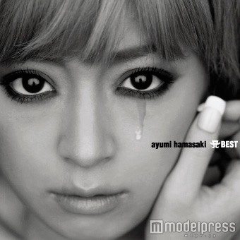 浜崎あゆみ、500万枚売上の「A BEST」15周年盤を発表　アリーナツアーも決定