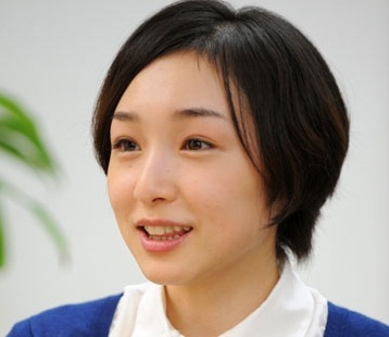 加護亜依、女優業に気合十分 初舞台でヒロイン役