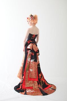 和洋折衷なドレスを貼るトピ