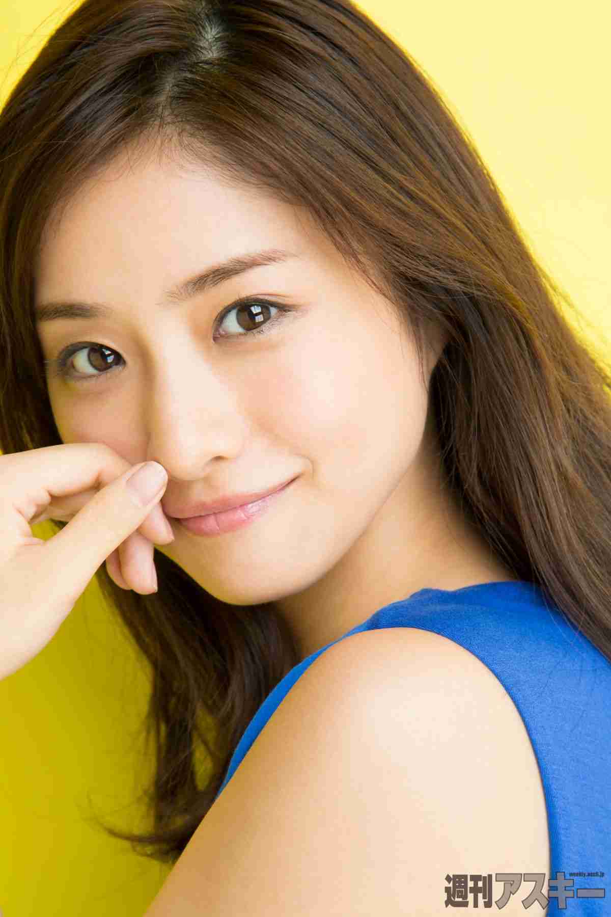 デコ出しが似合う女性タレント画像