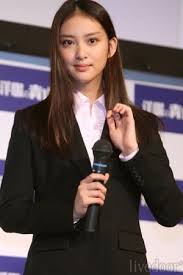 バレンタインCMの画像を貼るトピック