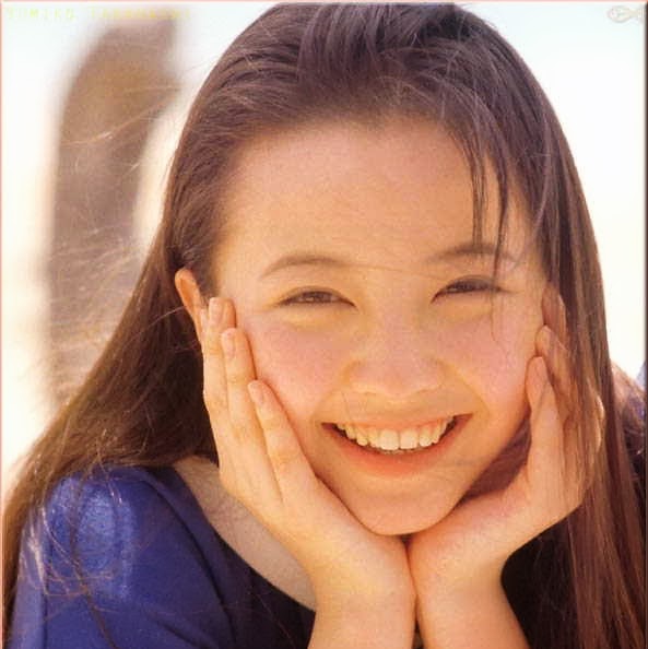 デコ出しが似合う女性タレント画像