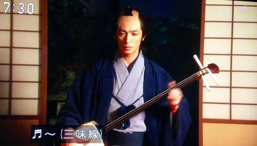 芸能人と楽器の画像集