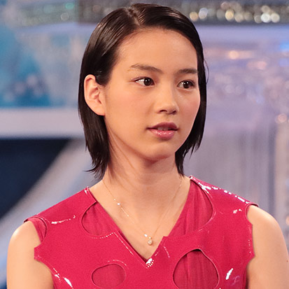 デコ出しが似合う女性タレント画像