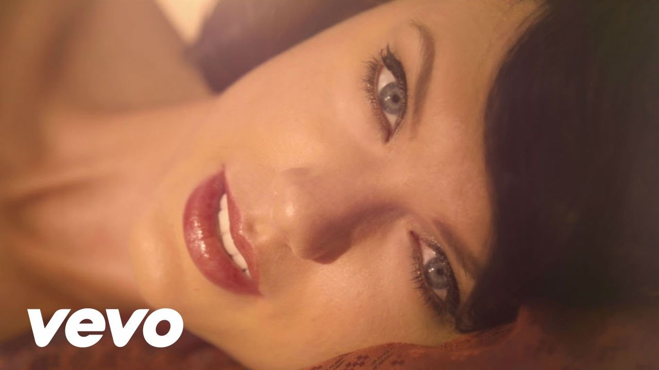 Taylor Swift - Wildest Dreams - YouTube