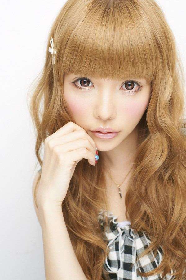 セカオワDJ LOVEと風男塾・青明寺浦正（浦えりか）が真剣交際