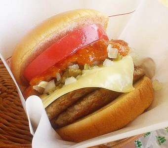 マクドナルドが社運を賭けた新商品「グランドビッグマック」が話題 / 価格520円の贅沢バーガー
