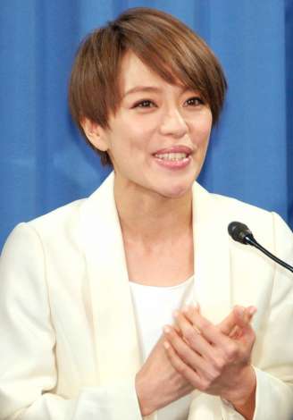 事実婚報道の今井絵理子「見守って」…交際認め音楽活動継続も約束 | ORICON STYLE
