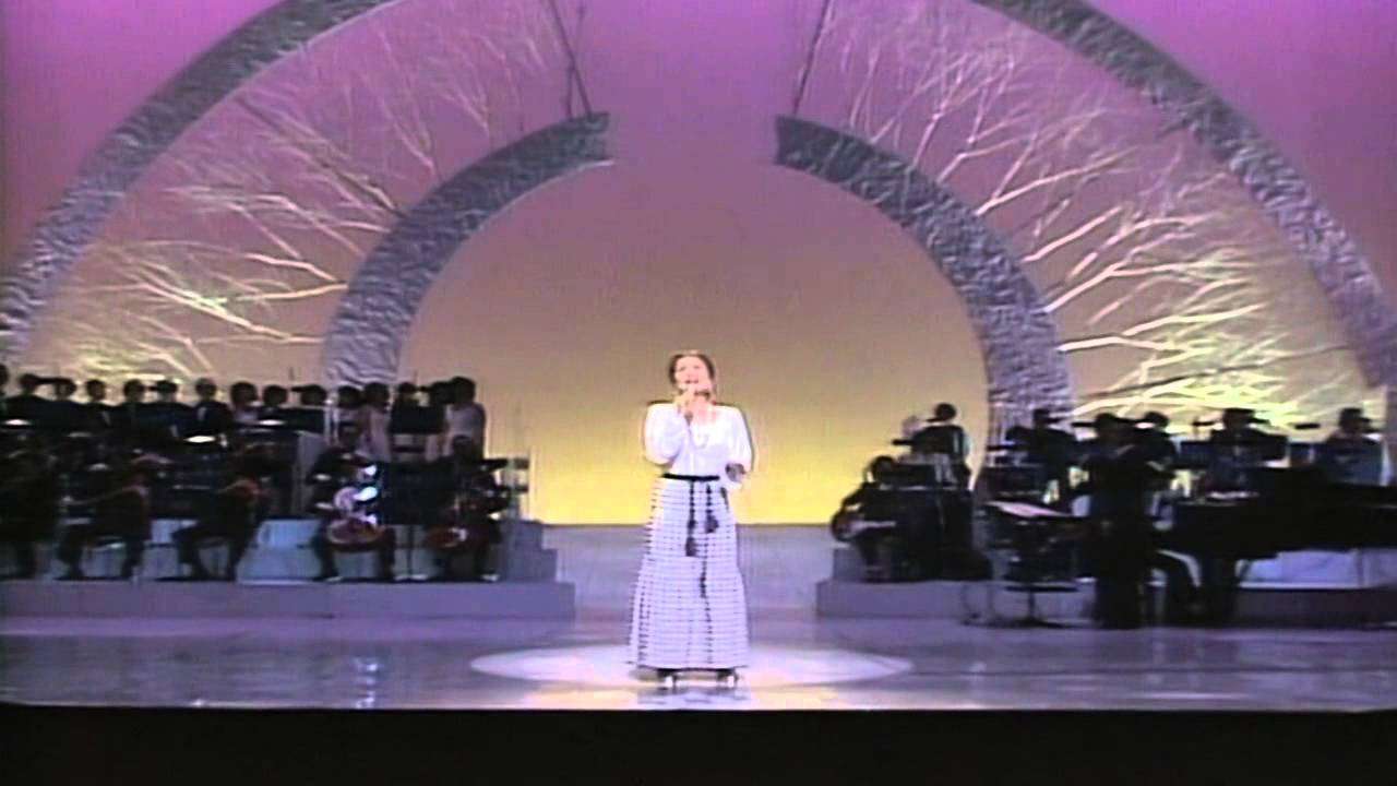 花の街　　倍賞千恵子