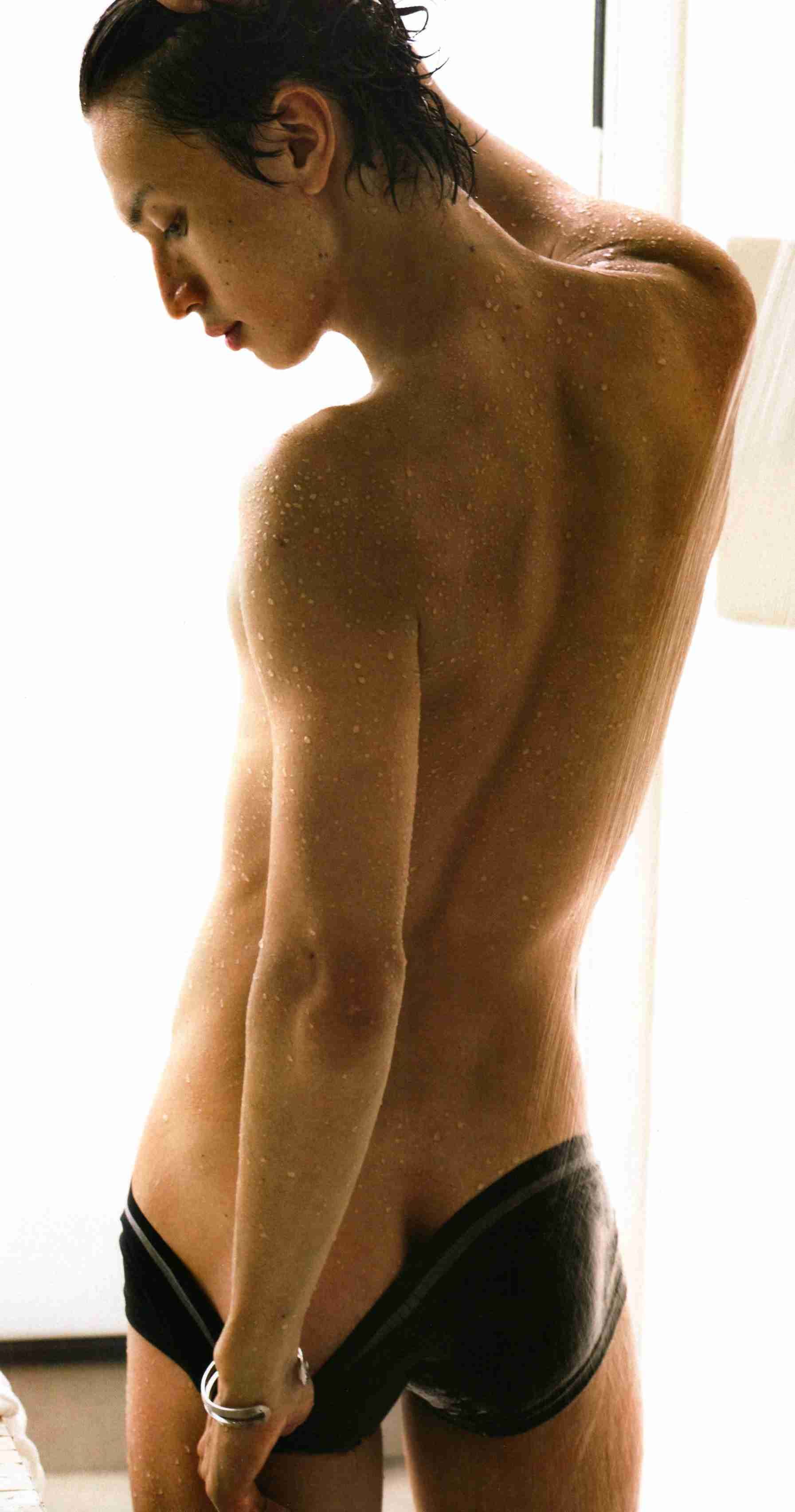 【画像】水も滴るいい男、いい女