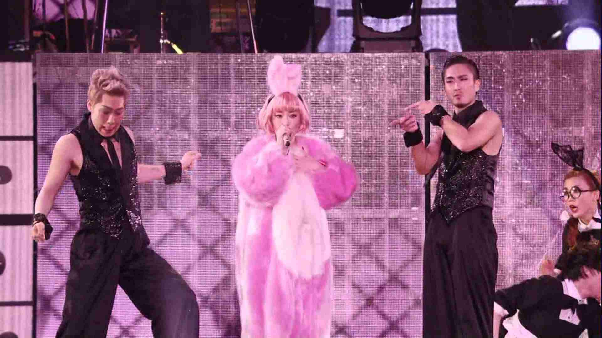 浜崎あゆみ - Step YOU (Countdown Live 2015-2016 Made In Tokyo) - YouTube