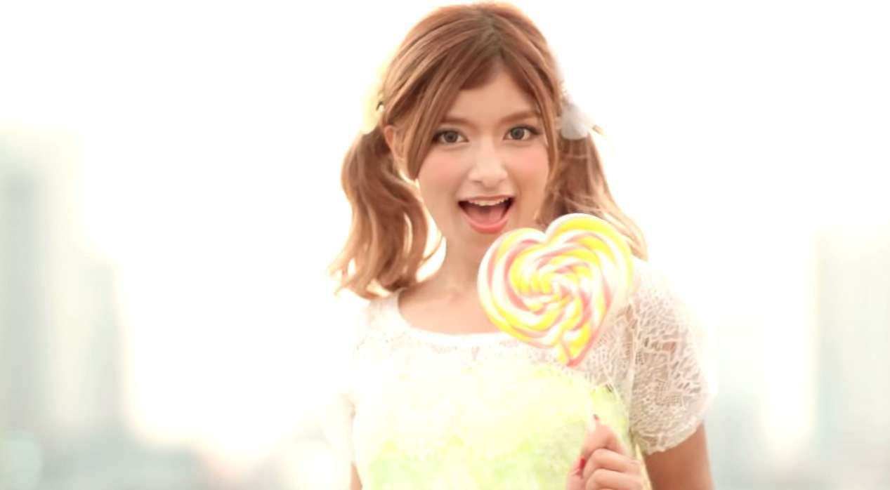 芸能人のツインテールを貼るトピ