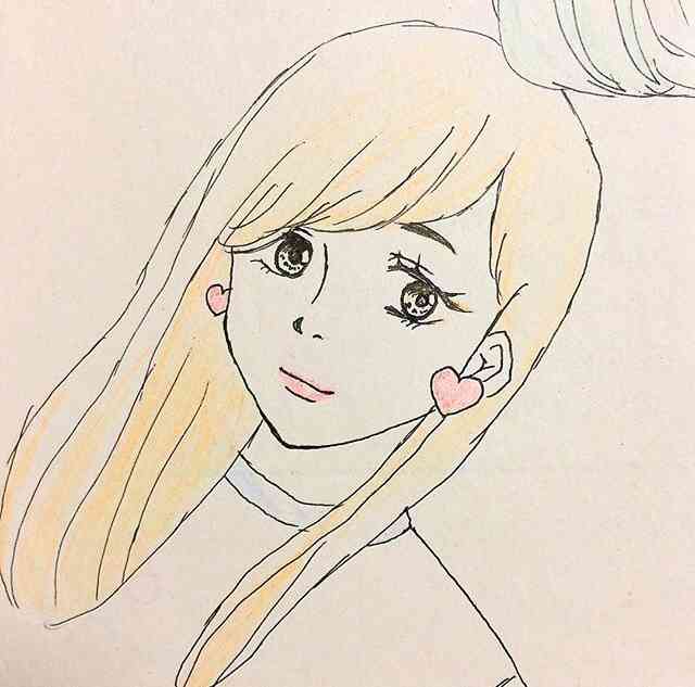 女の子の絵を描くトピ☆