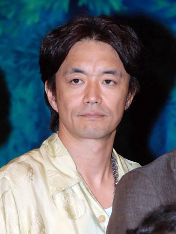 大渕愛子弁護士、頭部強打で目の周囲に大きなアザ　メイク前後を公開