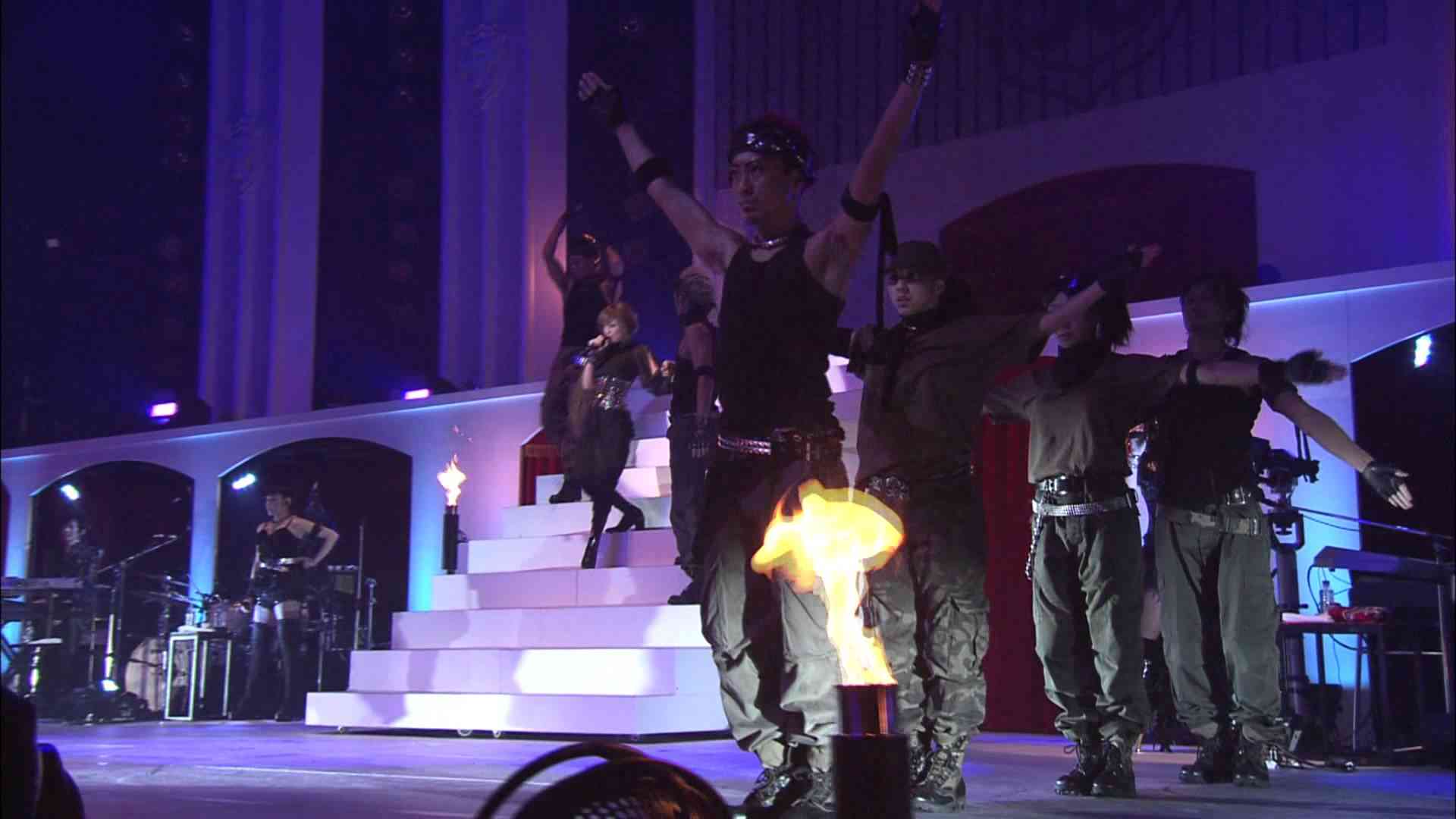 ayumi hamasaki COUNTDOWN LIVE 2007-2008 A~talkin' 2 myself~ - YouTube