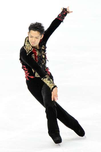 高橋大輔が舞台デビュー！愛の舞台にゲストダンサーとして出演