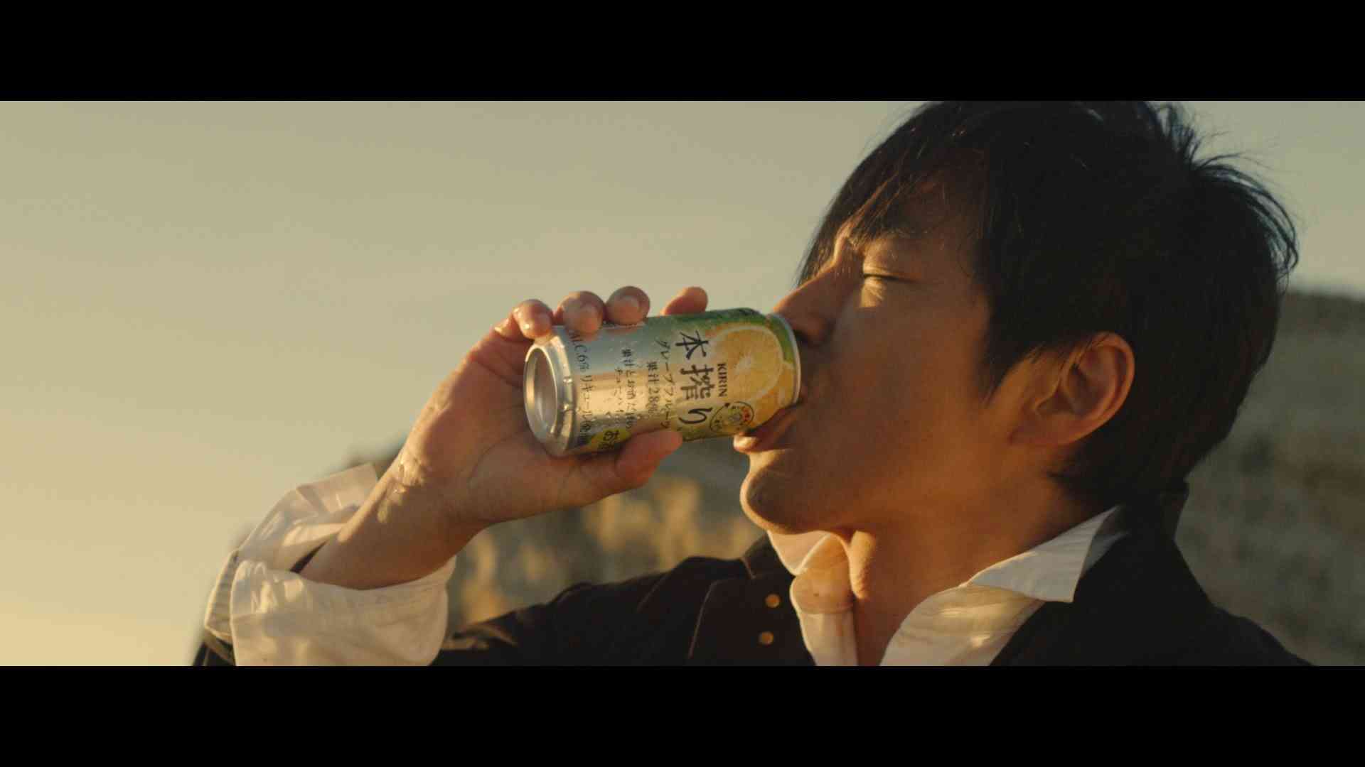 沁みわたれ（水面）篇　30秒 - YouTube