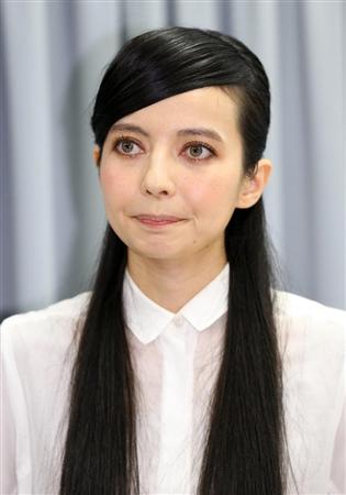 ベッキーが不倫騒動から「逃げ切る」形で休業 どう復帰するか今後注目 - ライブドアニュース