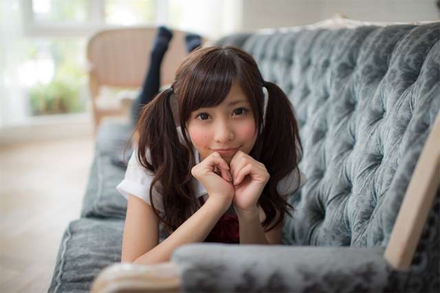 芸能人のツインテールを貼るトピ