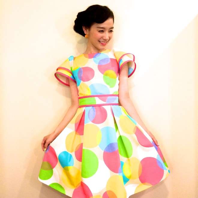 鈴木亜美のスペシャルライブにネットでは酷評の声も「衣装キツイ」