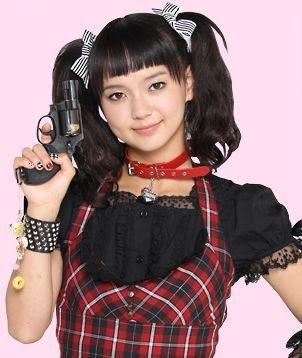 芸能人のツインテールを貼るトピ
