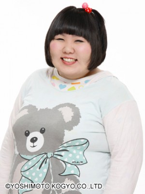 ほんわかパッパが止まらない！同じ日に保護された子猫と子ブタが初めての大親友に