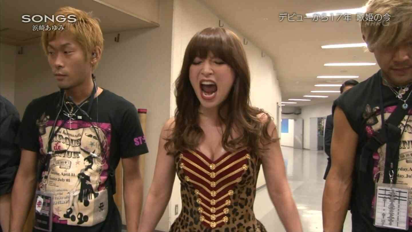 浜崎あゆみ、大胆ヌードビジュアル公開