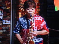 芸能人と楽器の画像集