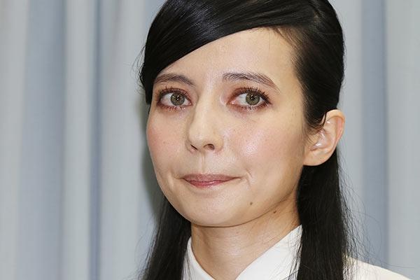 ベッキー「私が払う」4億円違約金めぐって事務所と話し合い