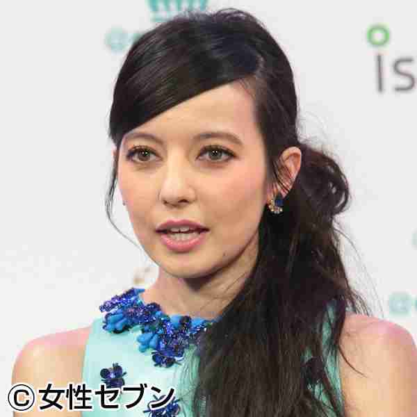 ベッキーに手記出版オファーが殺到か 出版社が思い描くシナリオ - ライブドアニュース