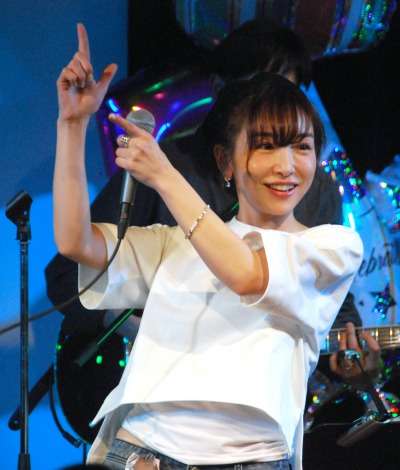 加護亜依、3人組ユニット『Girls Beat!!』脱退へ