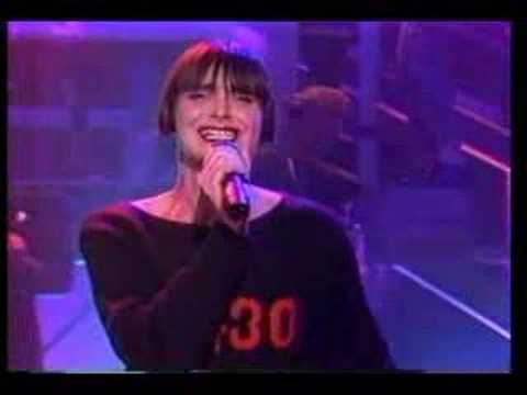 Swing out Sister-Breakout-LIVE - YouTube