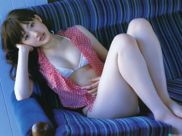 プロテイン飲んでる人！