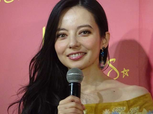 ベッキーのクリスマスは「独身女子4人で会う」 - エキサイトニュース