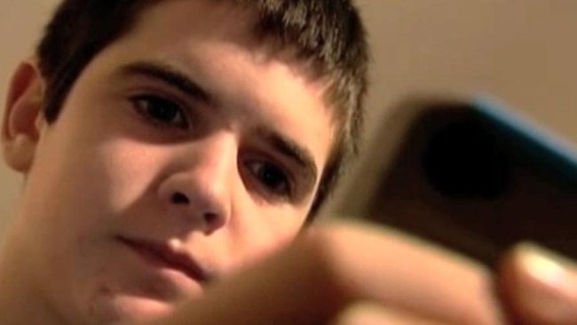 １３歳の息子へ、新しいiPhoneと使用契約書です。愛を込めて。母より - Hana.bi | Japan + YOU