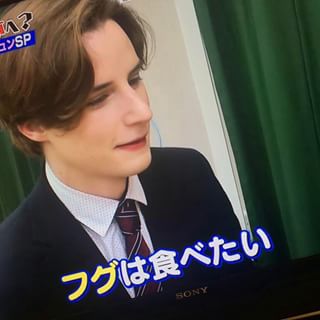 【画像】イケメンの横顔を眺めるトピ