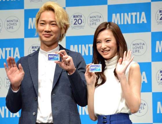 綾野剛、新妻・北川景子の美貌にほれぼれ　披露宴については笑顔でスルー